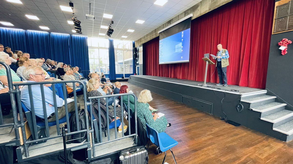 The second speaker at today’s #ADREUONConf is Pete Middleton, who talks about the value of community #dementia services from the perspective of someone who uses them. Important views for our delegates - who will help design these services - to hear.