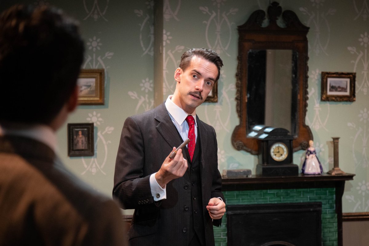 Makeshifts2023's tweet image. "immense life and spirit in each of the plays...first-rate performances" - Michael Billington, Country Life magazine.

Edwardian triple bill: Makeshifts, Realities &amp;amp; Honour thy Father continues @finborough theatre 2 Sept.
@TaPRA_ @W4BookFest @FriendsChiswick @WomensHistNet