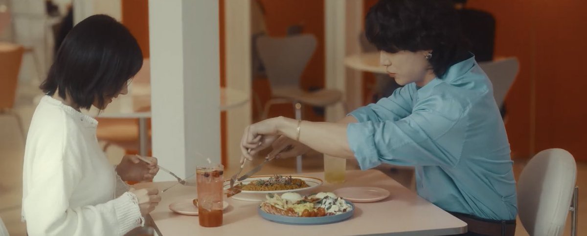 jiwoniverse_'s tweet photo. BOBBY in PANORAMA MV is the most boyfriend to ever boyfriend in the history of boyfriends like no one is boyfriending more than him

 #iKONPANORAMA_OUTNOW https://t.co/2q9Ak0L0jK