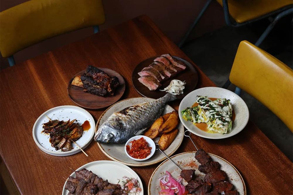 Hot Dinners tweet media