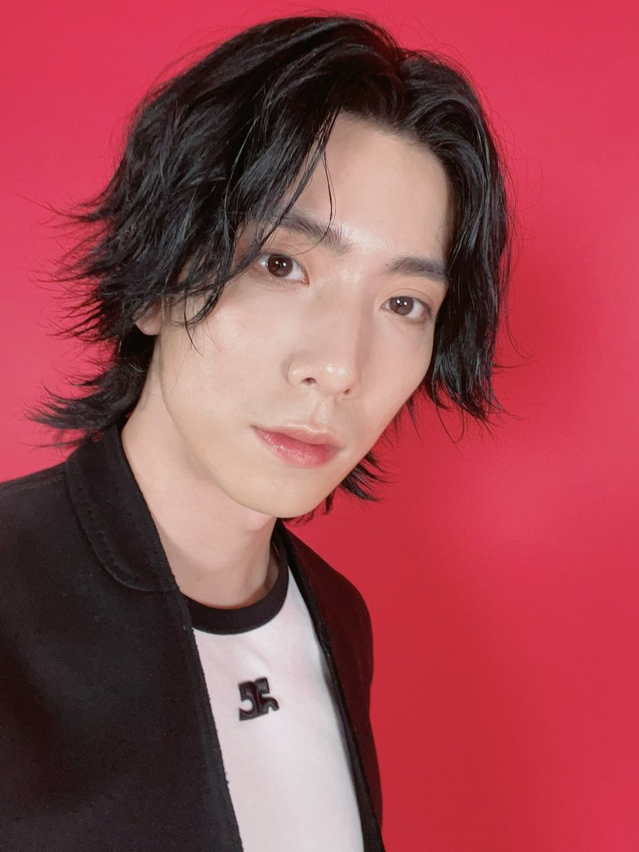 SF9_FANCLUB's tweet photo. [📸] 인마이폰

#SF9 #에스에프나인 #휘영 #HWIYOUNG #Drive5 https://t.co/z8u9W3uoFb