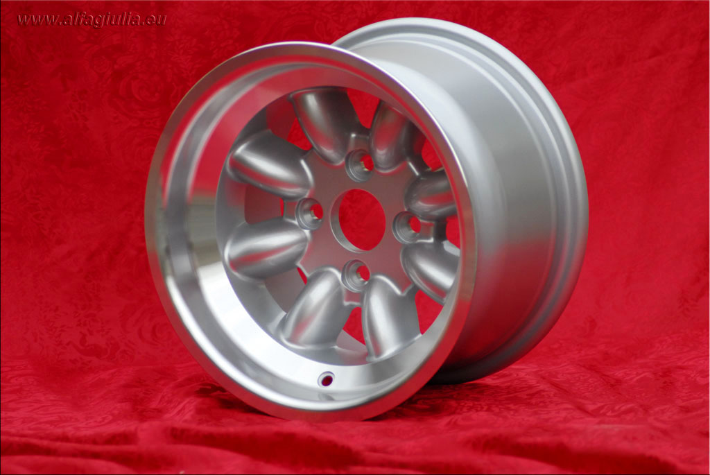 cerchiepoca's tweet image. #minilite #wheels #Ford Minilite 8x13 ET-6 4x108 silver/diamond cut #Escort Mk1-2, #Capri, #Cortina by #cerchiepoca