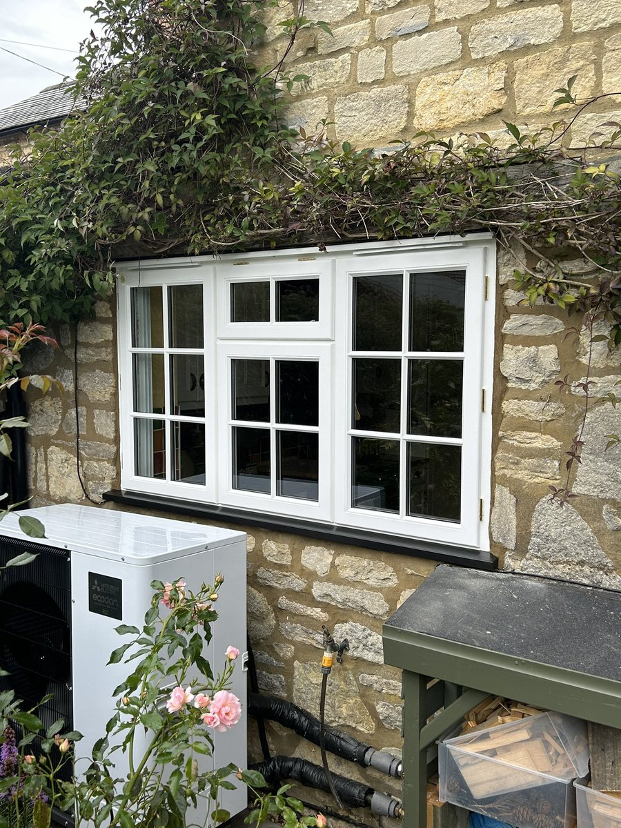 Evansonsbuild14's tweet photo. New windows supplied by Lloyde woodworking. https://t.co/gy0qBtKtGn