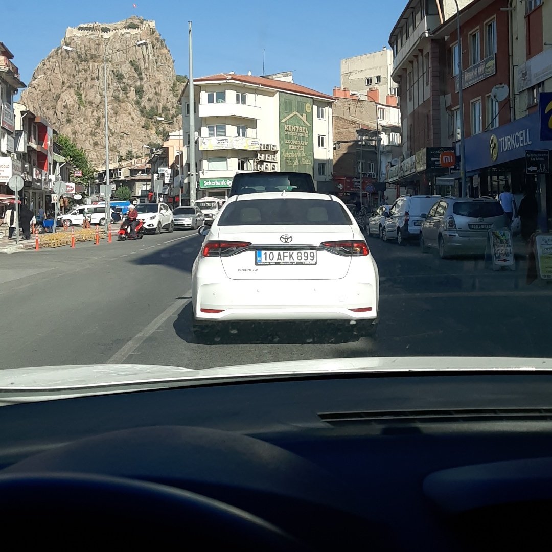 Yav önümde 2 saattir duruyor ne zaman gidecek acaba eve gitmem gerekiyor