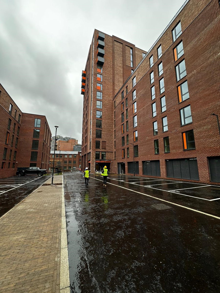 Zerum_'s tweet photo. And that's a wrap!... Well Meadow, Sheffield has achieved Practical Completion.

The scheme involved our Planning, Project Management &amp; Cost Management teams, working for Panacea Property Developments. 

Funded by Grainger &amp; constructed by GRAHAM Group.

Well done everyone! 👏 https://t.co/VMy7HYbnPO