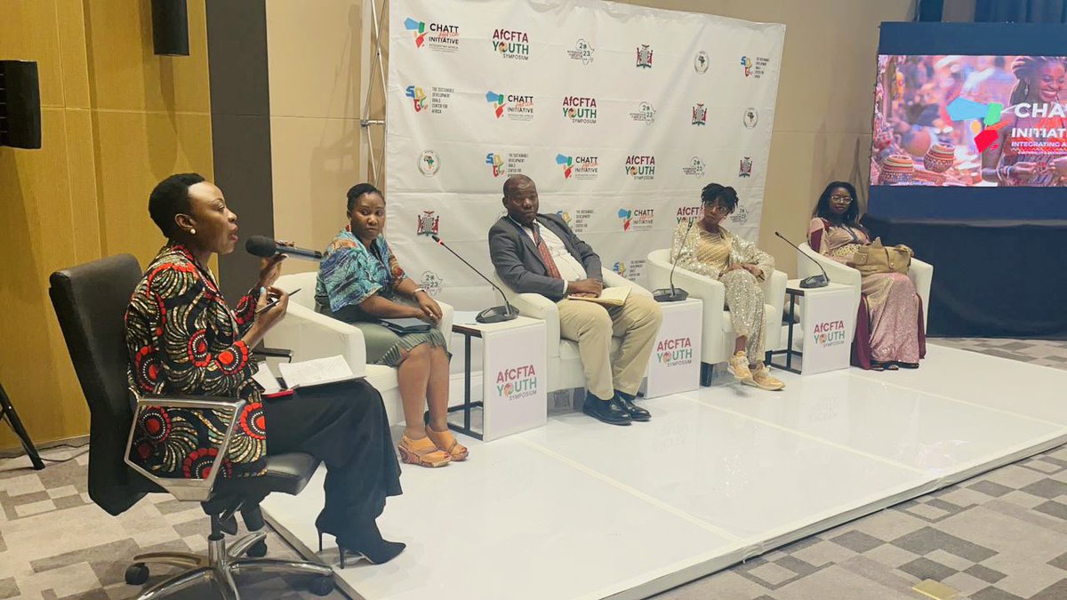 mercychez's tweet photo. Moderated a captivating panel on fashion during CHAT Africa Initiative Zambian Chapter launch at AfCFTA Youth Symposium 2023. Discussed design, marketing, sustainability, and AfCFTA protocols. Empowering African youth in the fashion industry! #FashionInAfCFTA https://t.co/KMbJDfdLi3