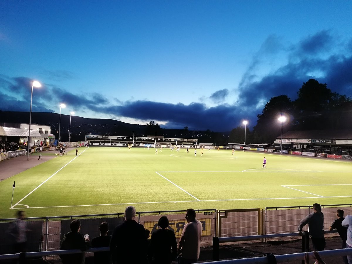 Pugsley87_'s tweet photo. @MerthyrTownFC for @NewportCounty friendly last night. 2.1 #amberarmy #newportcountyafc https://t.co/HpKyuBSGNR
