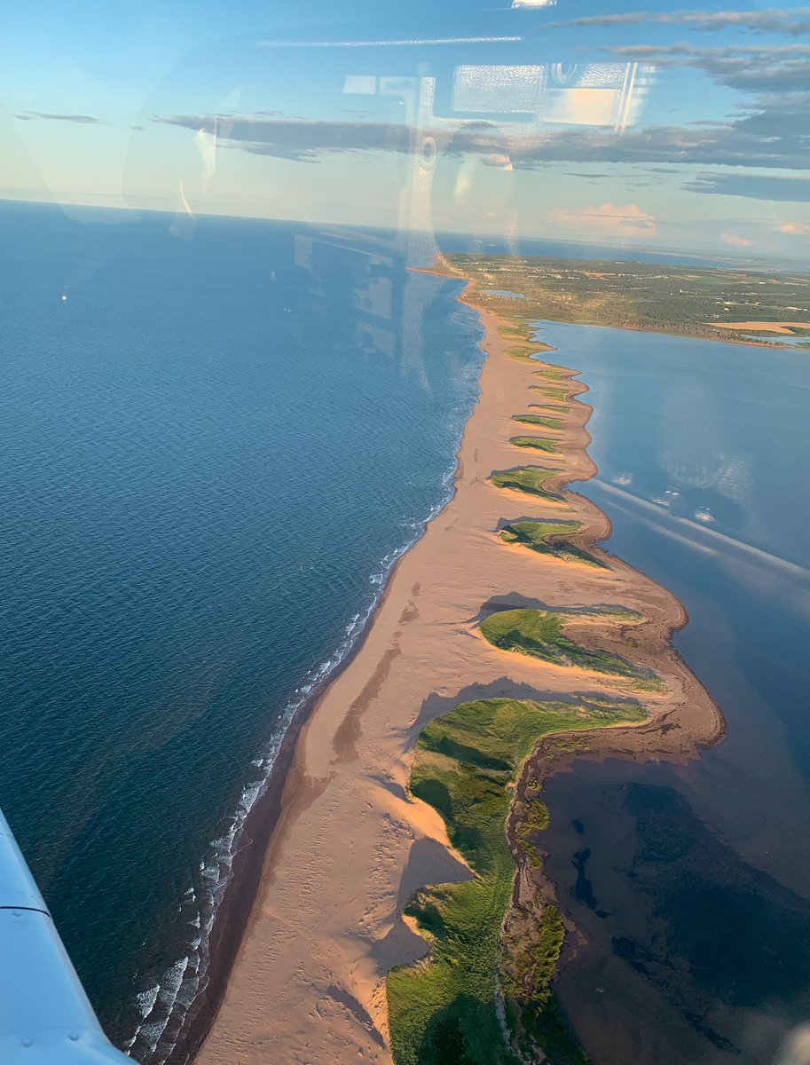 yygpilot's tweet photo. Up over Cavendish to North Rustico last night. Smooth up there! https://t.co/HIsvQKG23i