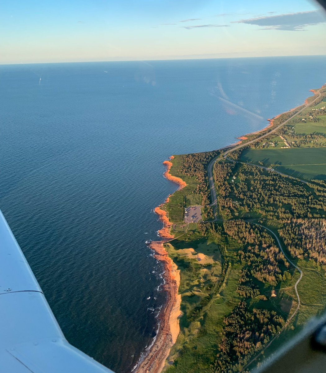 yygpilot's tweet photo. Up over Cavendish to North Rustico last night. Smooth up there! https://t.co/HIsvQKG23i