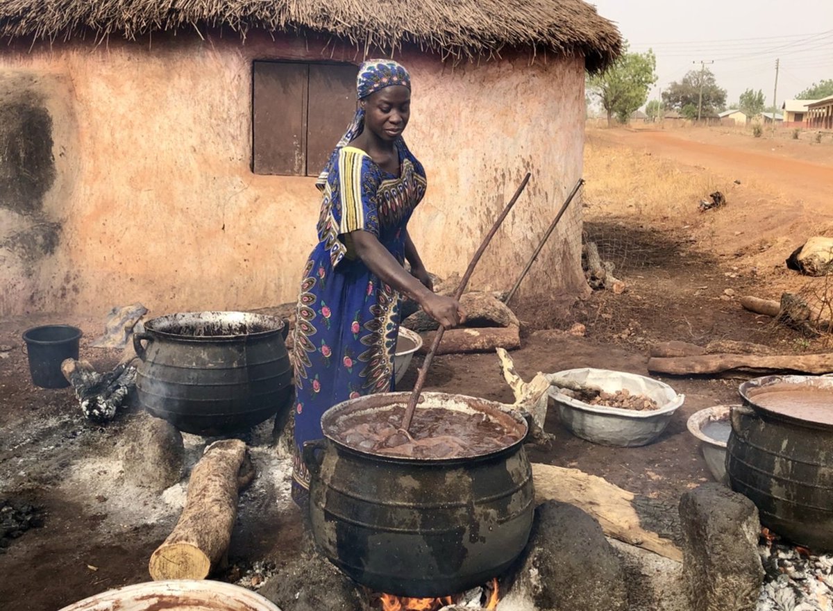FairClimateFund 🌍🧡 (@fairclimatefund) on Twitter photo In Burkina Faso, many women rely on shea nuts for income. However, the shea trees are declining quickly because of excessive wood use. 
 
We offer women the opportunity to use improved cookstoves that use less wood: better for the environment and time-saving for the women. In Burkina Faso, many women rely on shea nuts for income. However, the shea trees are declining quickly because of excessive wood use. 
 
We offer women the opportunity to use improved cookstoves that use less wood: better for the environment and time-saving for the women.