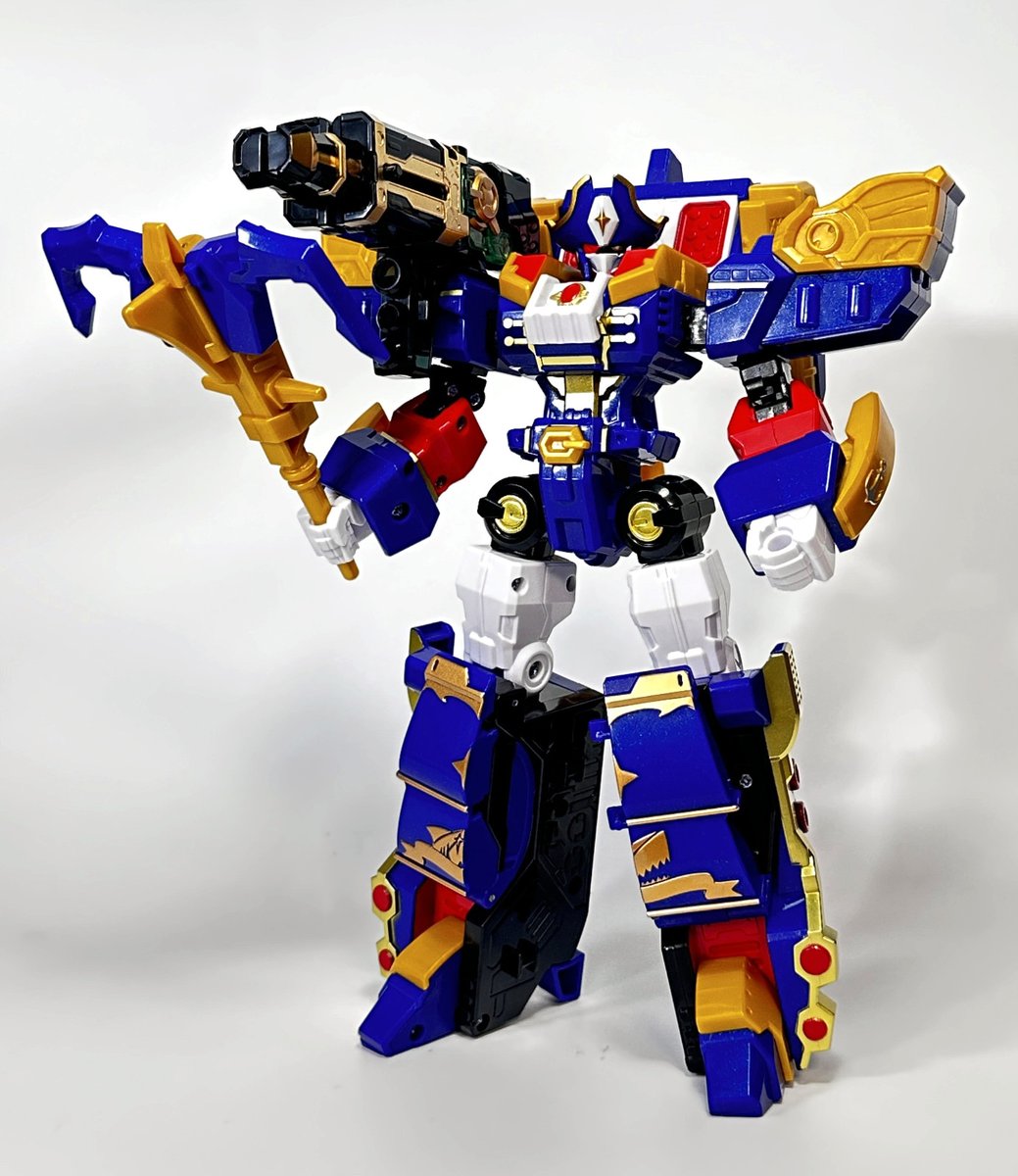 METAL CARDBOT・BLACK HOOK。海賊帆船からロボに変形、カードは展開し