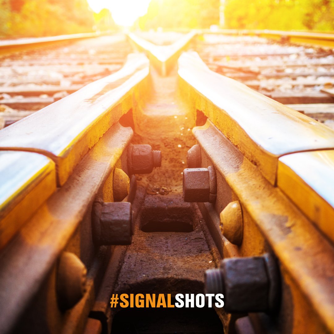SignalPPE's tweet photo. We want to see your best #railway shots!

Remember to tag #SignalShots to be in with the chance of winning a prize 🤩

#Competition #RailwayImages #RailwayWorkers https://t.co/XHLWhfTR3p