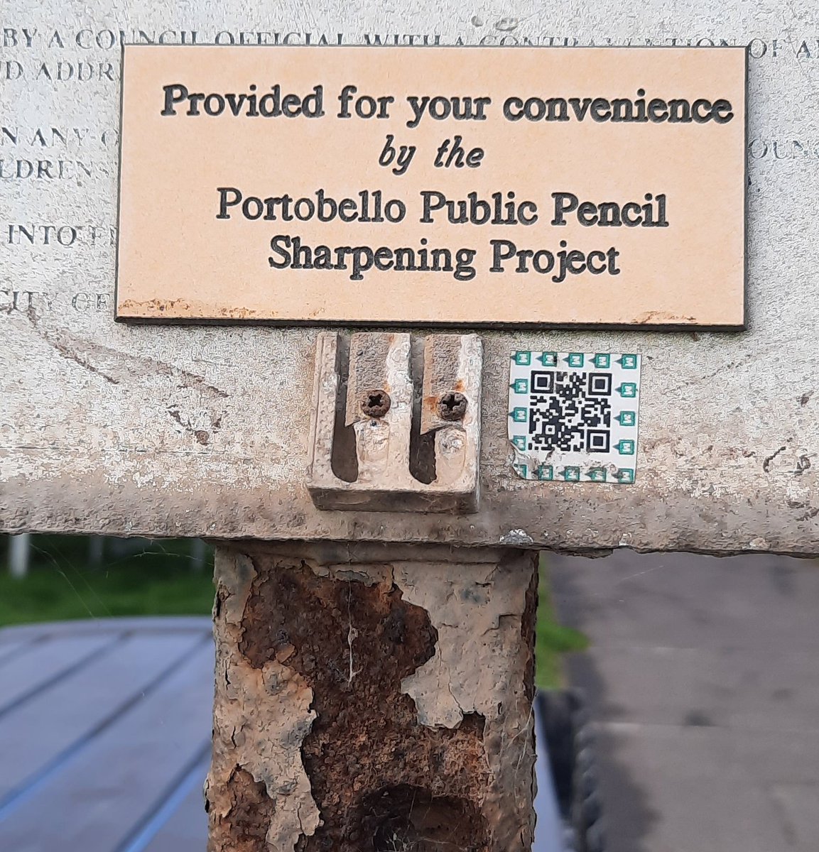 BuildingLearn's tweet photo. My new locality continues to delight. I see the impacts of salt air, corrosion, and the need for maintenance. https://t.co/akOp5vfxsw