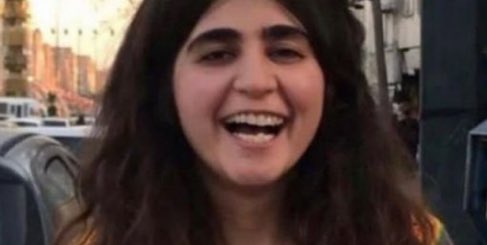 georg_patriot's tweet photo. 🔴خبر فوری 
🔴خبر جدی

ظاهرا سپید�� قلیان تهدید کرده اگر عصبانیم کنید برج میلادو غیب میکنم 
دوروبری ها بهش خندیدن 
سپیده هم ناراحت شده یه وردی خونده یهو گفته پخ ——— برج میلاد غیب شده!
دوستان اگر تهران هستین ببینید برج میلاد سرجاشه یا نه ؟! https://t.co/qvL2vJRK0f