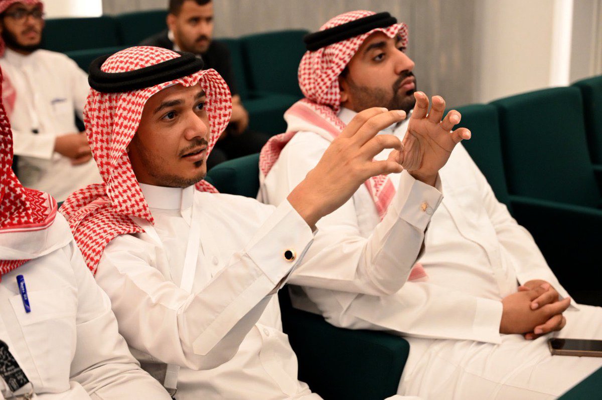 med_cluster's tweet photo. عقدت الإدارة العامة للأشعة والخدمات التطبيقية بوزارة الصحة دورة تدريبية لمنسوبي #تجمع_المدينة_الصحي عن الجودة لأجهزة الأشعة التشخيصية بهدف تطوير مهارات الفيزيائيين الطبيين لاختبارات ضبط الجودة النوعية وكتابة التقارير الإلكترونية وذلك بمدينة الملك سلمان الطبية

#المدينة_المنورة https://t.co/RLR2Y8jaPj