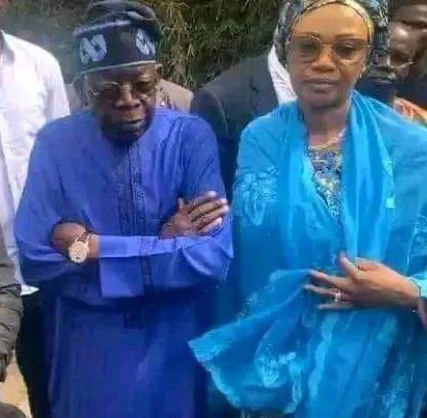 HeDontMakeNoise's tweet image. BREAKING NEWS: subpoenaed documents produced by Chicago State University and signed by the registrar, Mr. Caleb Westberg shows that, aside from being a Nigerian and Guinean citizen, Bola Tinubu secretly holds U.S. citizenship. But Tinubu can not travel to the U.S. because he is…