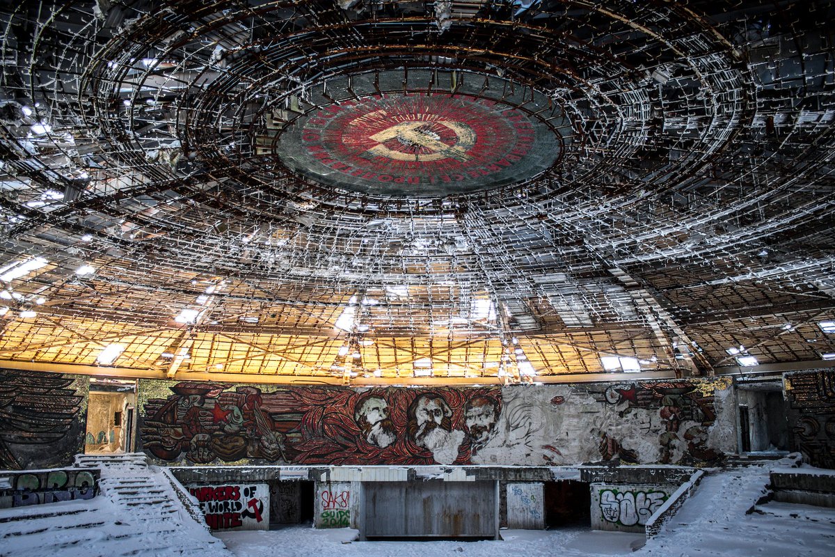 Ex Utopia tweet media