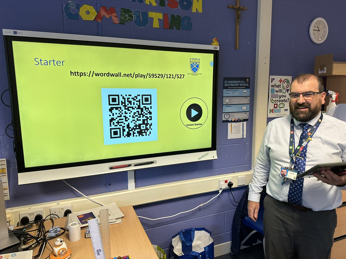 Mr Morrison @MrMorrison_cs in @StAndrewsCompSc ready to go with his @getwordwall Lesson Starter which retrieves previous learning 🤩@StAndrewsCLPL #standrewsstandard #alwayslearning #routines #retrievalpractice