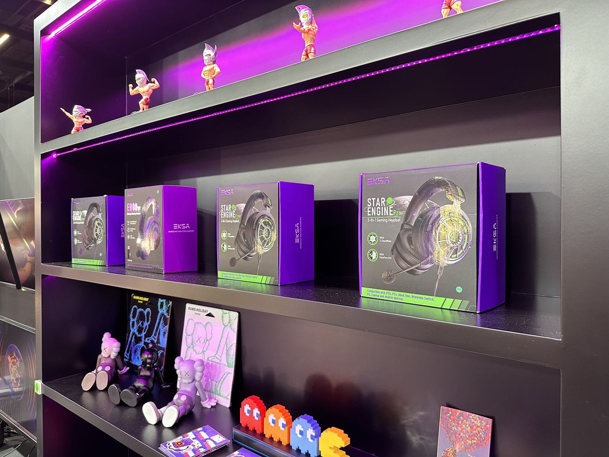 EKSAtech's tweet photo. Attention gamers! Welcome to 9GAG gamescom booth Hall 10-1 | Stand E030 | 9Gag (Media) to experience our EKSA gaming headset.
#eksa #9GAGGameOn #9GAGgamescom #gamescom #9gag #gamingheadset https://t.co/bMTSrHdJ3p