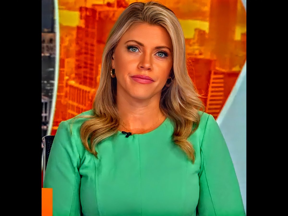 JohnMaring2's tweet photo. BREAKING: #WomanInGreen ๐ Strikes Again! U ๐ Very Comfortable, Sexy, ๐ฅฐ, Funky & All-Pro In That Emerald ๐ ๐ Via @RenttheRunway Youโre Wearing On CBS2 This ๐
, @NatDuddridgeTV ! ๐๐๐ Have A ๐ Day & Go, Jets! ๐๐ค #NatDuddridgeTV #TakeFlight #NiceDress ๐๐๐ #WhatIsSexy? https://t.co/9RcKhfXvJO