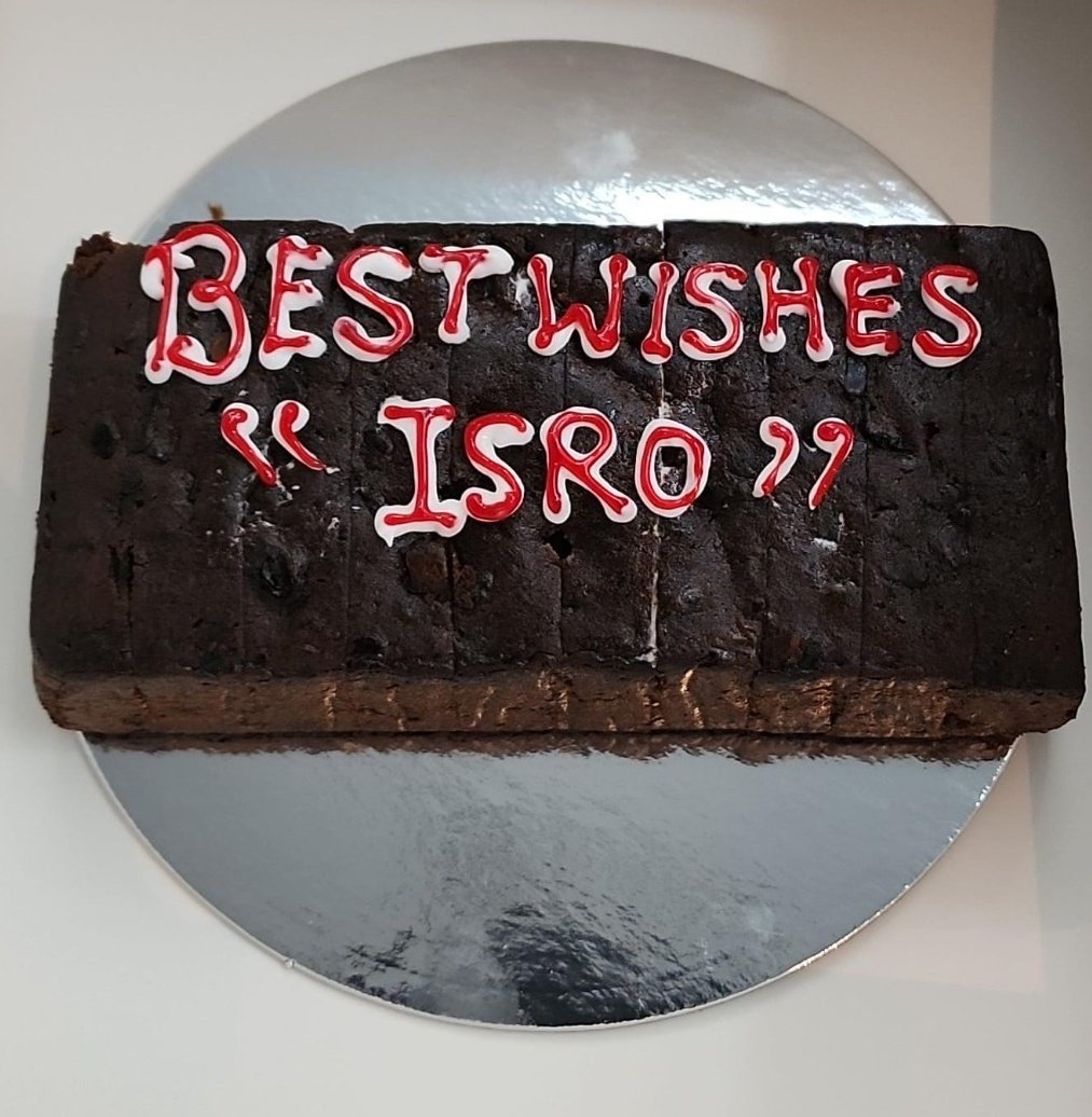 All the space lovers across the world praying for your success, good luck ISRO. Love from Dubai. #ISRO #Chandrayaan3Landing #India #Space