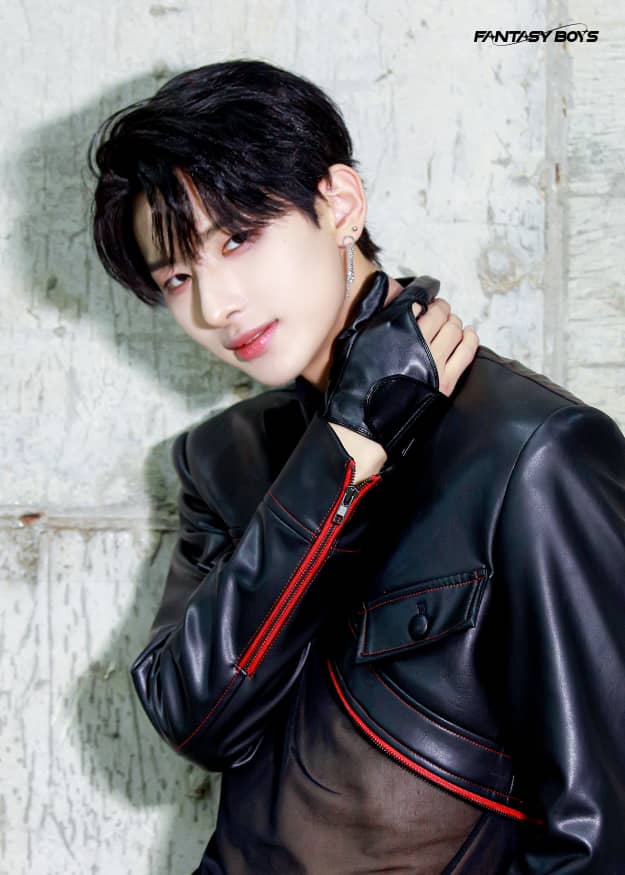 _junowns's tweet photo. Junwon showed us the true meaning of " Never give up on your dreams",  " To know your worth" and " do not to settle for less" At a very young age he's mature enough to understand what's happening and brave to fight for himself . IM SO PROUD OF YOU!!! 
#유준원 #YUJUNWON #JUNWON https://t.co/a4os3brWLO