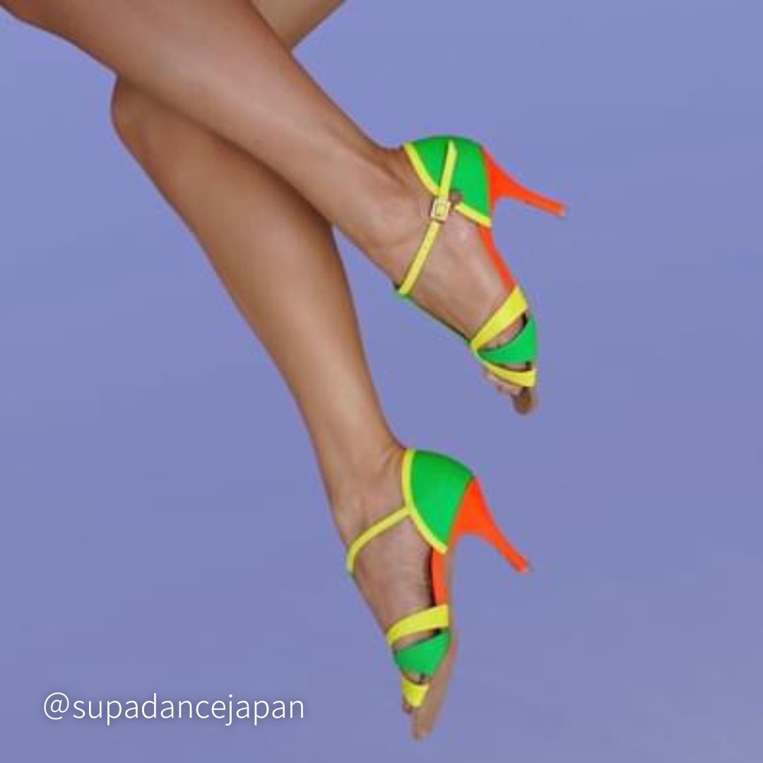 supadancejapan's tweet photo. こんな色の組み合わせはどうでしょうか✨
スーパダンスでは、色・素材の組み合わせも自由自在!
#ダンスウェーブ #スーパダンスジャパン #supadance #supadancejapan #社交ダンス #競技ダンス #ダンスシューズ https://t.co/YBZIHLlOGg