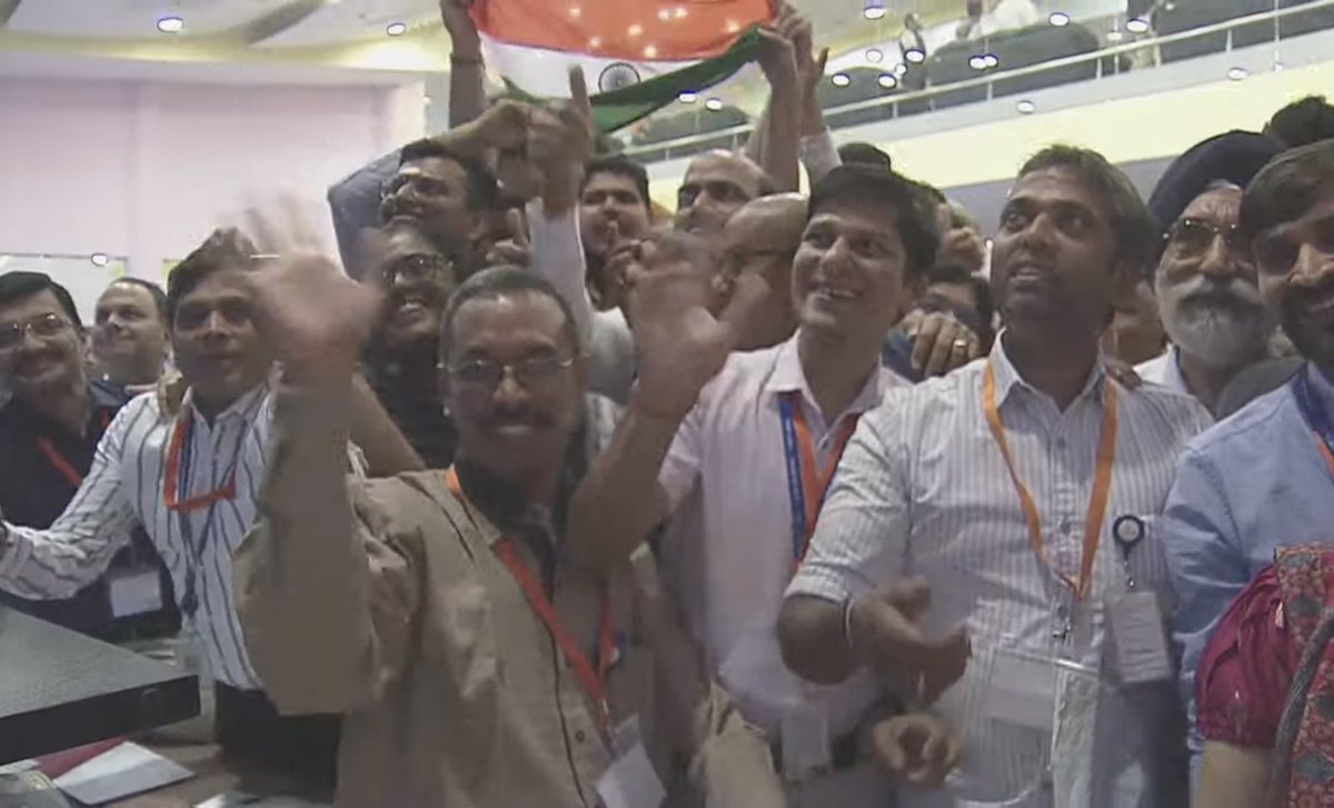TrackCinemawood's tweet photo. Right Now Each &amp; Every Indian Feels The Emotion For #Chandrayaan3 🛰️ Successfully Landed On Moon 🌙. Jai Hind 🇮🇳.

#Chandrayaan3Landing #Chandrayaan_3 https://t.co/PHZ3Rx2SIR
