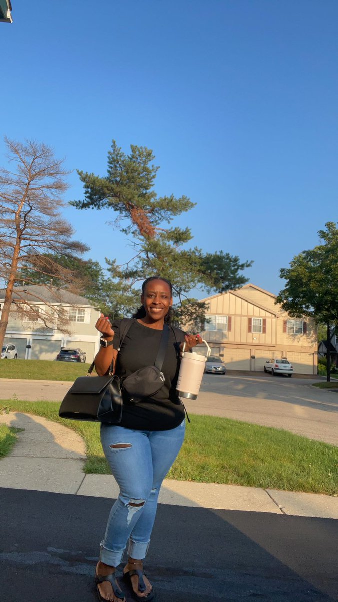 InspiredByCoach's tweet image. Yestuday was the first day of school for teacher @d103. Felt good to be back in the swing of things. Wishing everyone a successful school year. #Inspiredbycoaching #InspiredByTEC #Teachers #SummerBreak #Summer #BeginningOfSchool #Stanley