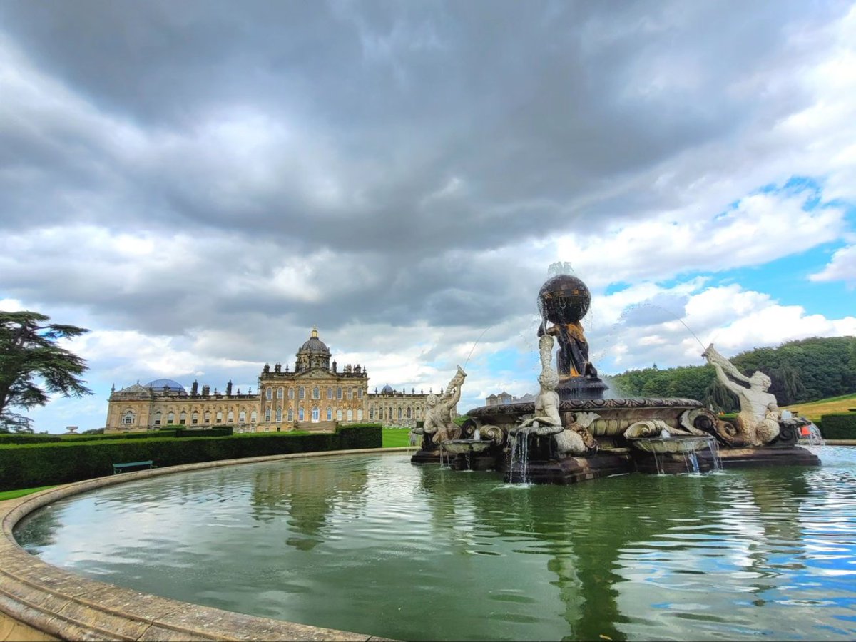 #castlehoward #statelyhome #fountain