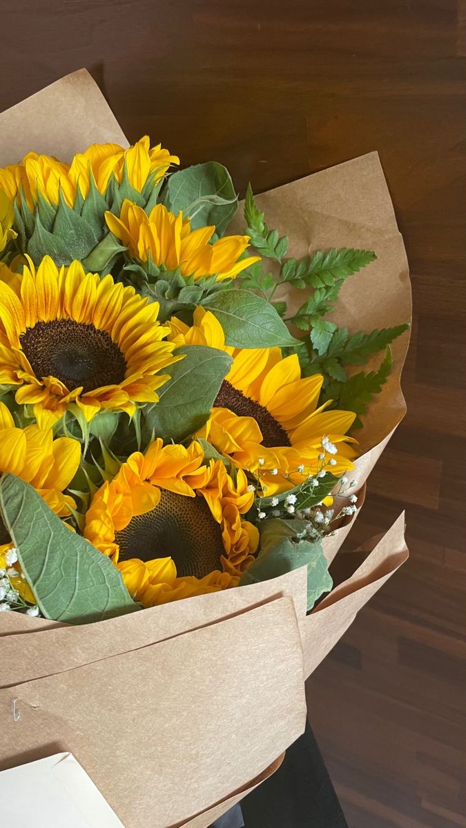 SUNFLOWER 🌻 tweet media