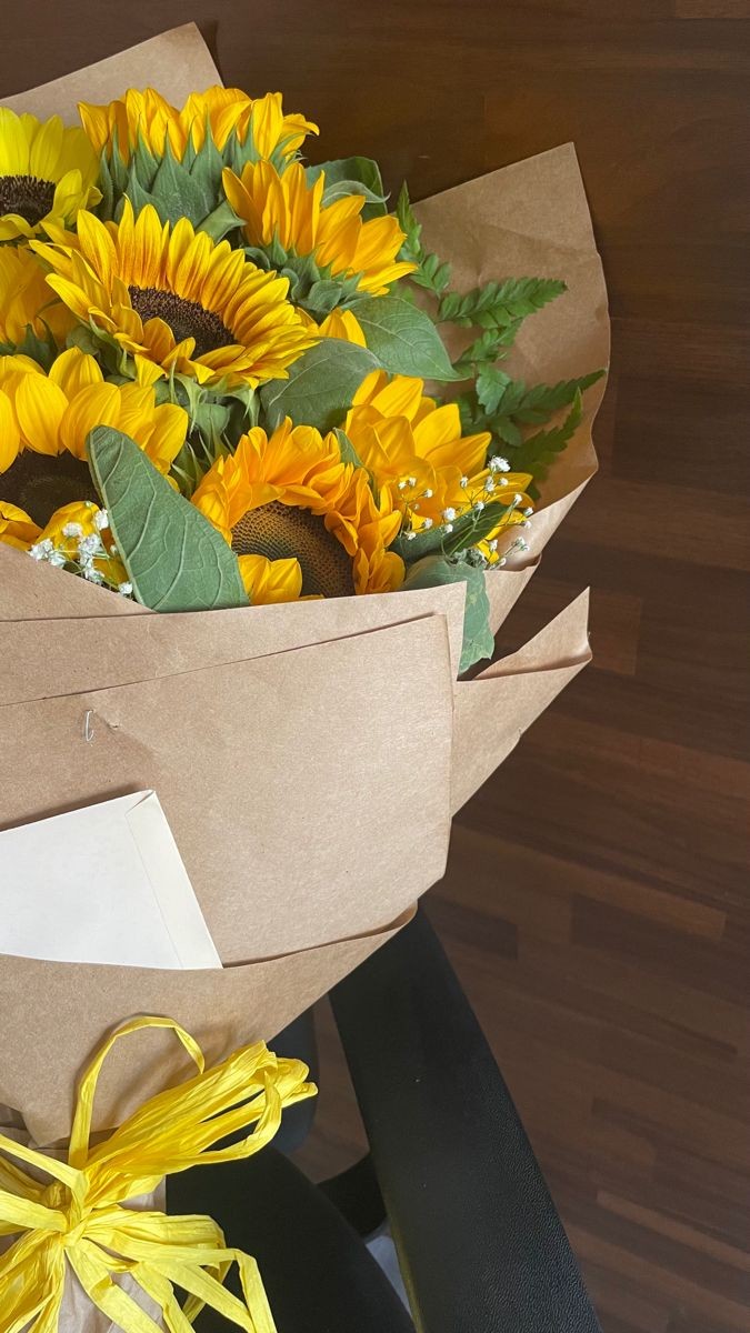 SUNFLOWER 🌻 tweet media