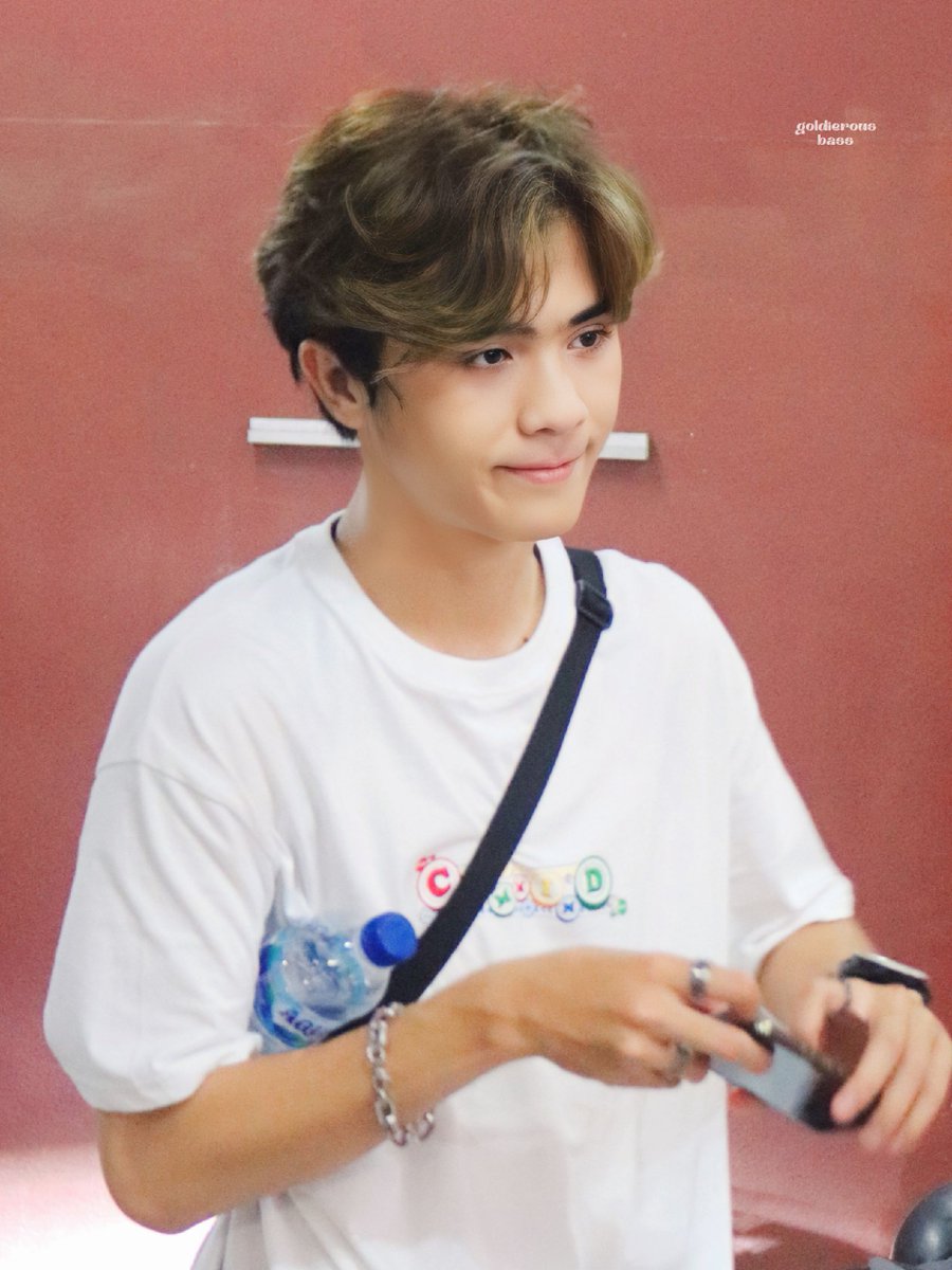 goldierous_bass's tweet photo. 230820 NEVEL FAN GATHERING
stresss cakep bangett 🫠👹
#ADayWithNEVEL @Dearyl_Rmdhn https://t.co/Yv6YQPrDaa