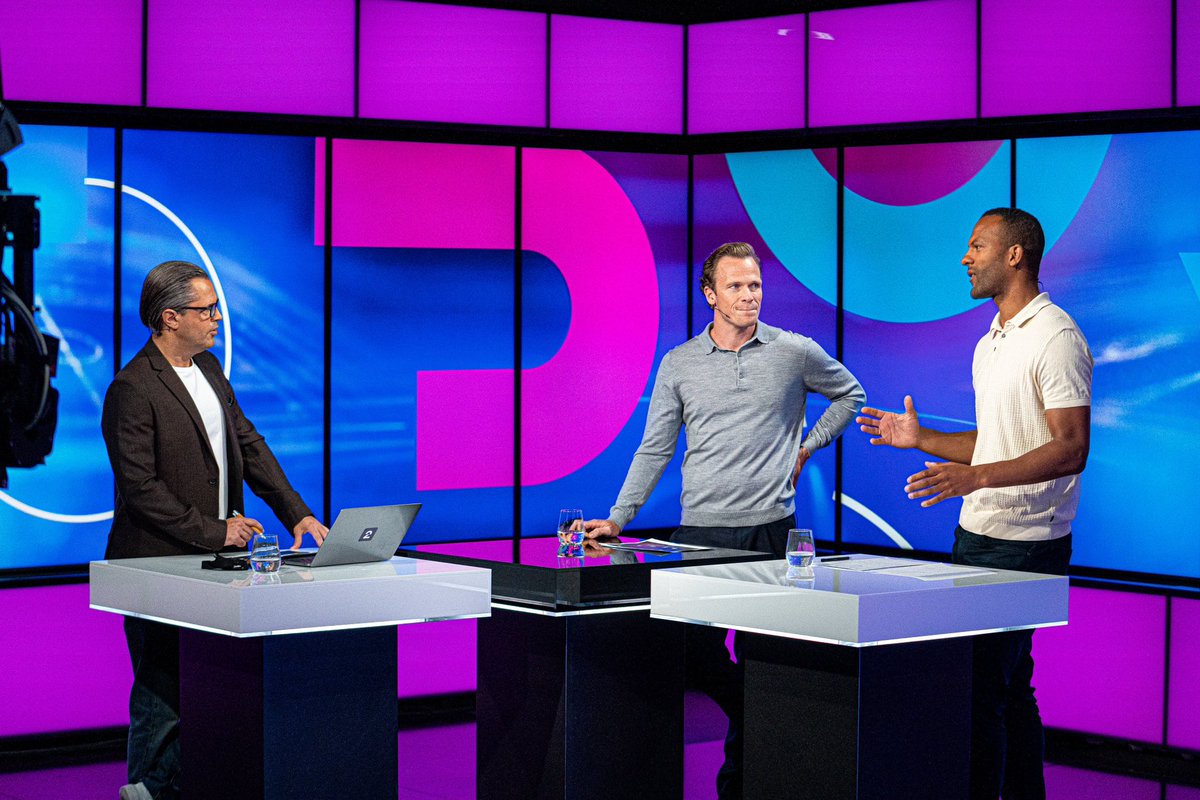 TV2JHBorslid's tweet photo. FOTBALLPUNCH 
Ep 14, 69 min

NORSK TOPPFOTBALL I UTVIKLING
* Milliardmålet
* Trender i toppfotballen
* Hvordan slå Glimt?
* Sesongens lag

Rune Skarsfjord gjester studio, Morten Jensen og Josten Flo på link. Vi kikker under panseret på norsk toppfotball og liker mye av det vi ser https://t.co/p2r6ukfYMp