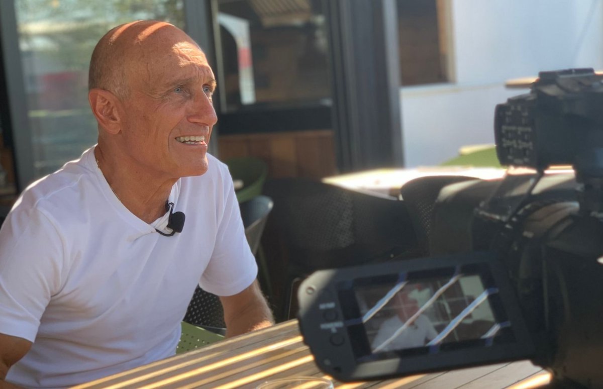 SCBastia's tweet photo. #intervista

☕️ On se retrouve ce soir pour un nouvel épisode de "U Caffè" avec Jean Pruneta !

🤔 A votre avis, qui sera son invité pour ce 2ème épisode ? https://t.co/XU7VYTdA47