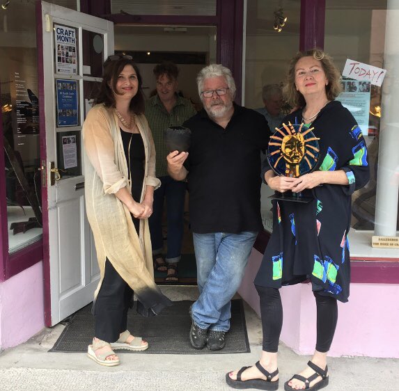 AngelaBradyDesigns tweet media