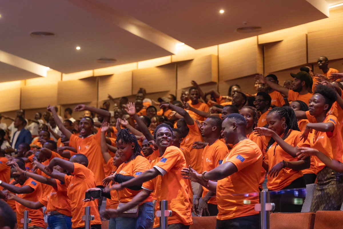 UrugwiroVillage's tweet photo. President Kagame is attending the 10-year anniversary of @YouthConnekt, bringing together thousands of Rwandan young leaders, entrepreneurs and innovators to connect over opportunities for socioeconomic transformation while showcasing their achievements and addressing challenges. 

Themed “10 Years of Impact”, this anniversary highlights the numerous achievements of YouthConnekt, including the creation of over 30,000 jobs, and support to over 2,000 youth-led enterprises with business development skills, mentorship services, funding and more.