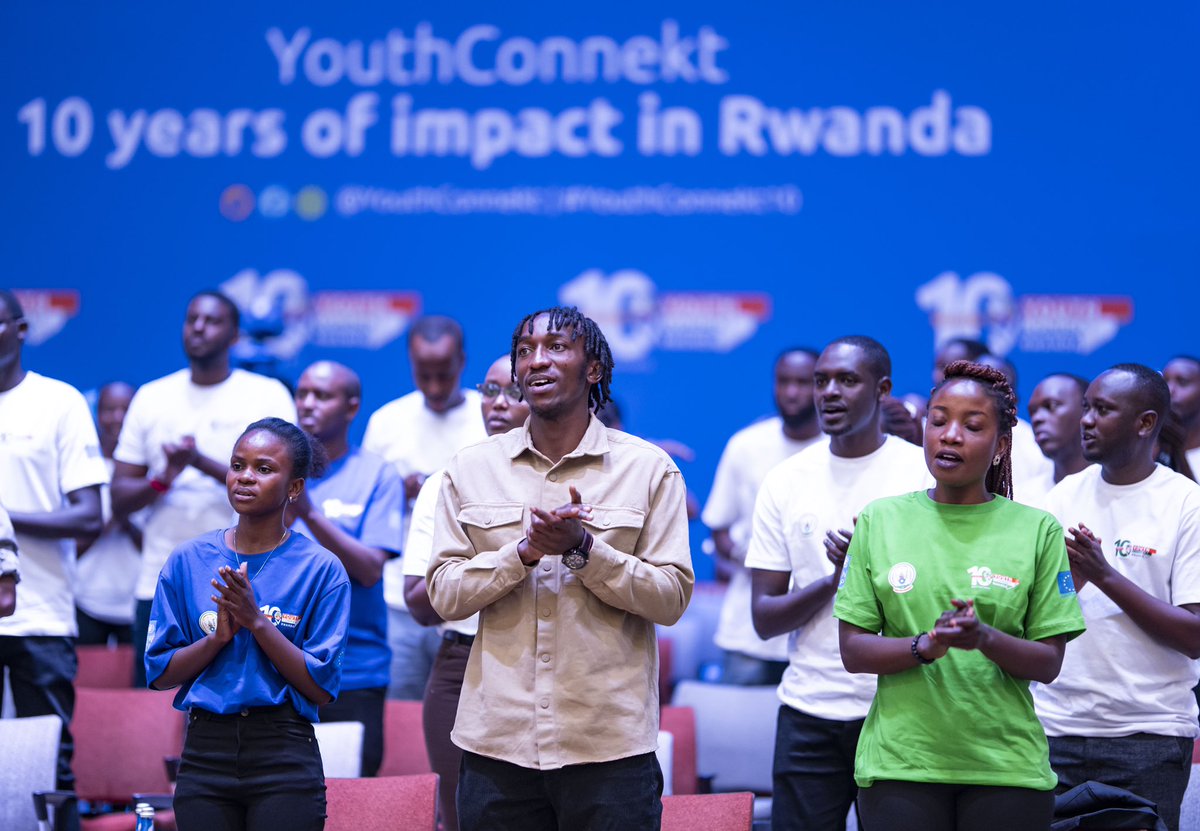 UrugwiroVillage's tweet photo. President Kagame is attending the 10-year anniversary of @YouthConnekt, bringing together thousands of Rwandan young leaders, entrepreneurs and innovators to connect over opportunities for socioeconomic transformation while showcasing their achievements and addressing challenges. 

Themed “10 Years of Impact”, this anniversary highlights the numerous achievements of YouthConnekt, including the creation of over 30,000 jobs, and support to over 2,000 youth-led enterprises with business development skills, mentorship services, funding and more.