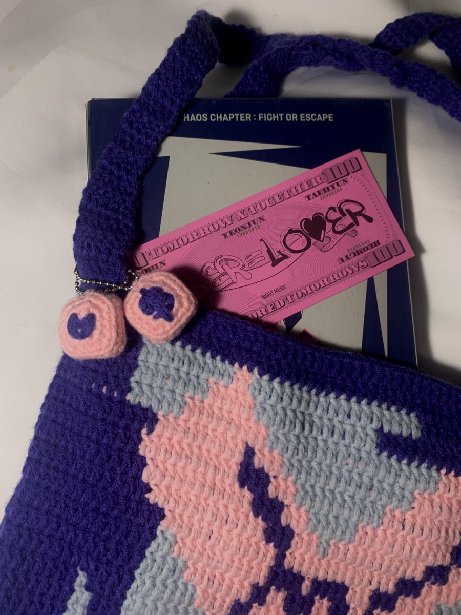 fight or escape crocheted tote bag $♡