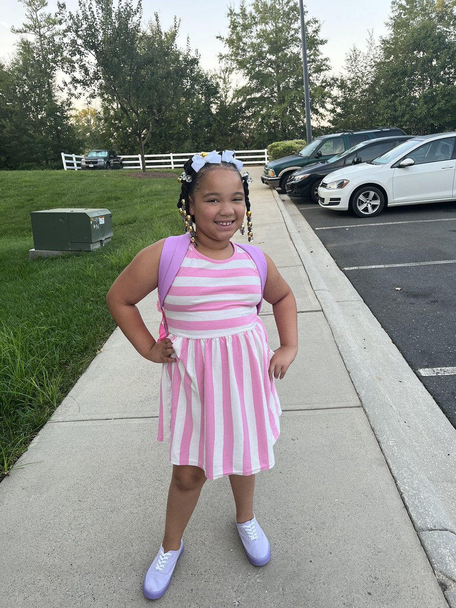 JSanders0816's tweet photo. Can’t believe I have a second grader @ebenezer_avenue 😭😭😭 https://t.co/Q2kya8GvvJ