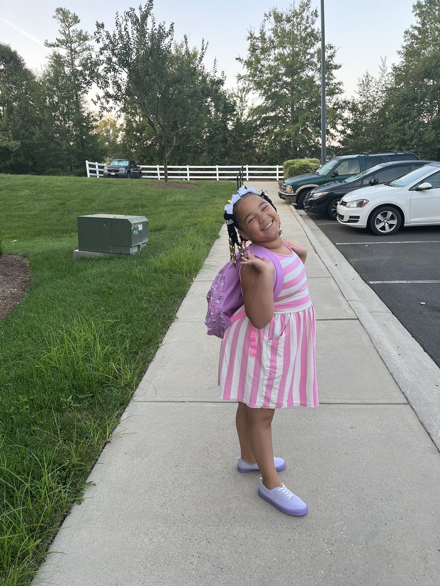 JSanders0816's tweet photo. Can’t believe I have a second grader @ebenezer_avenue 😭😭😭 https://t.co/Q2kya8GvvJ