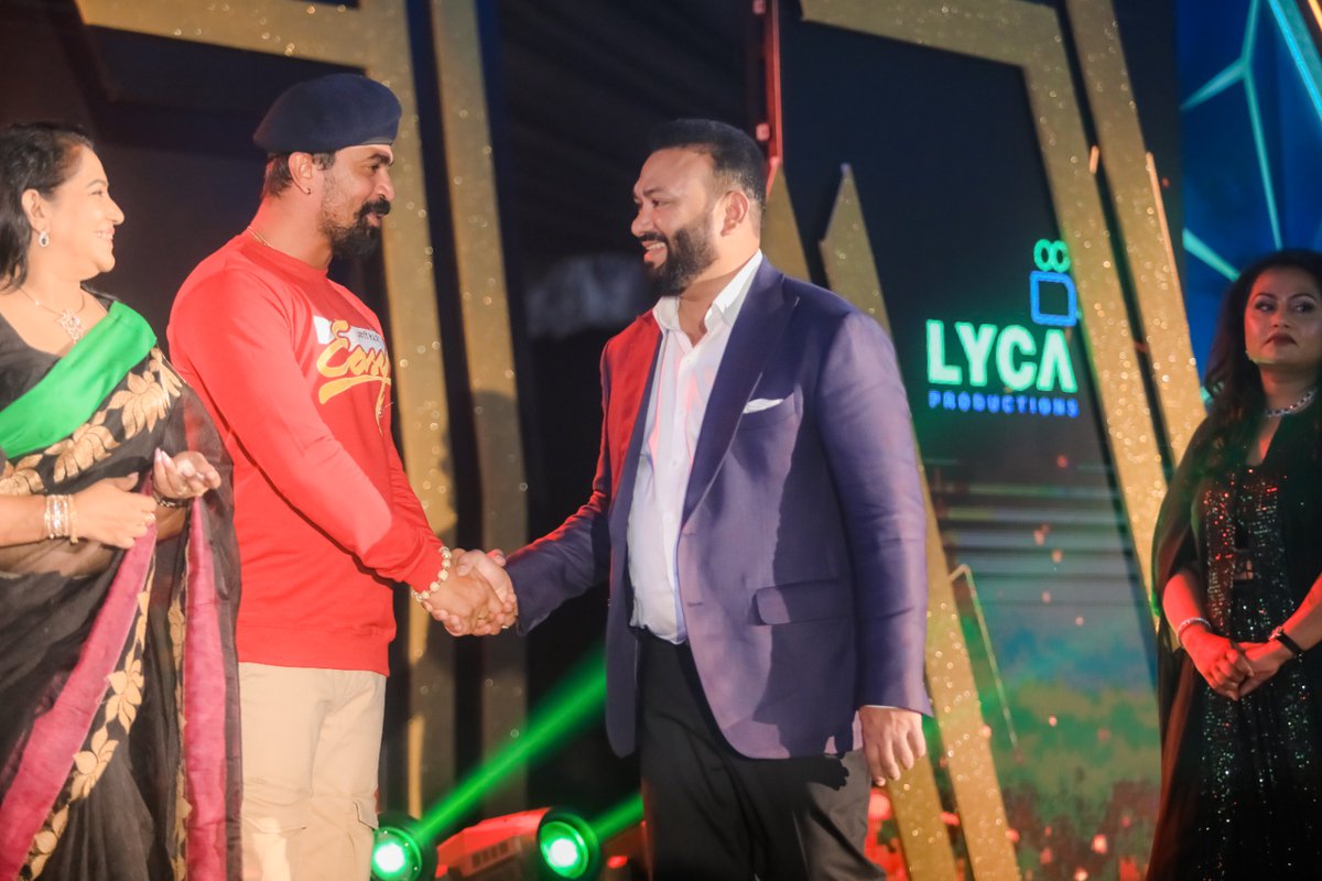 Lyca_LK's tweet photo. Glimpses 📷 into all the excitement from the grand event 👀🤩 'Lyca Productions Lanka' inauguration ceremony! 📽️💃🏻🍾

#LycaProductionsLanka #LycaProductions #Subaskaran #SriLanka

(13/14) https://t.co/6ZNUyLHHuu