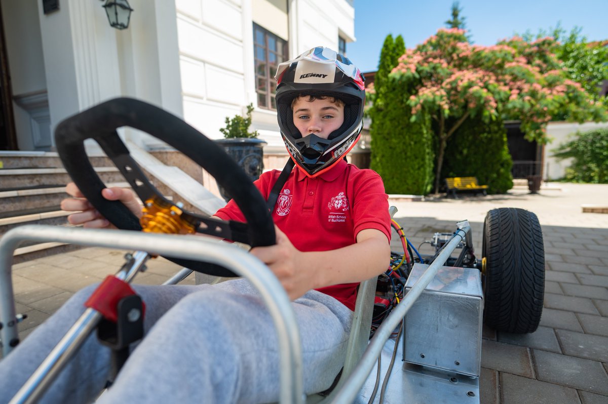 britishschoolro's tweet image. Our BSB students are driving cutting-edge car design through Project Zephyr CCA. 🚗 It&apos;s a learning journey that pushes boundaries, hones vital skills, and fuels future careers.🏁#BSB #ProjectZephyr #CCAs