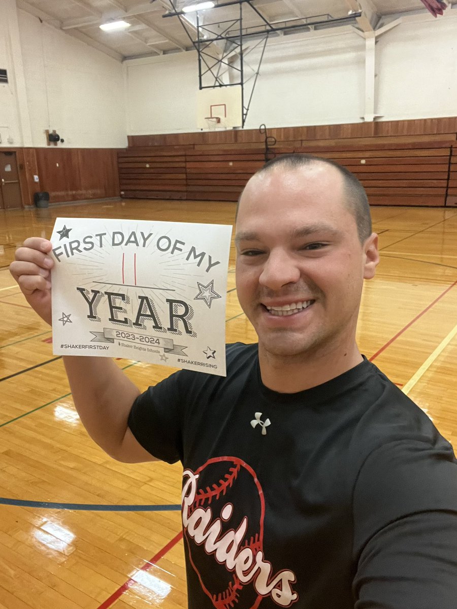 welsch_shaker's tweet image. Today starts year 11! Ready to welcome new Woodbury students today! #Shakerfirstday #Shakerrising