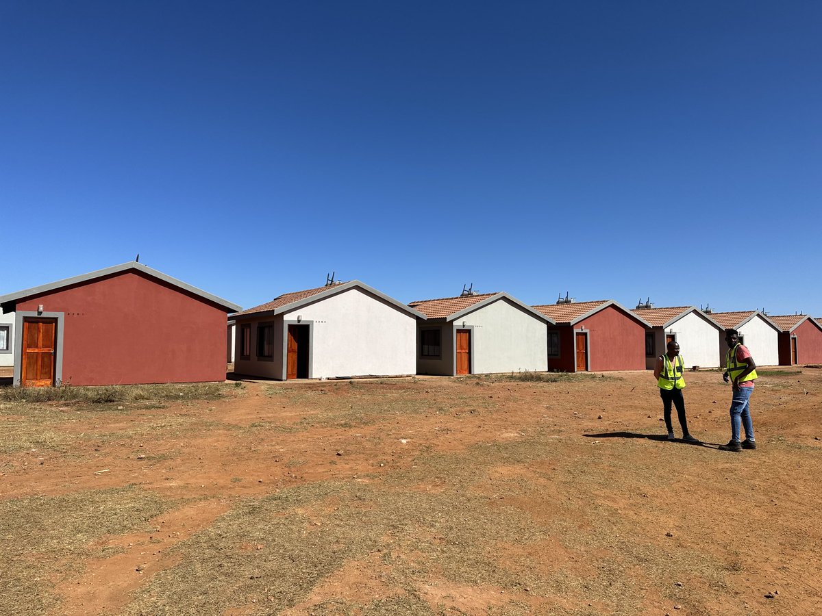 Panyaza Lesufi tweet media