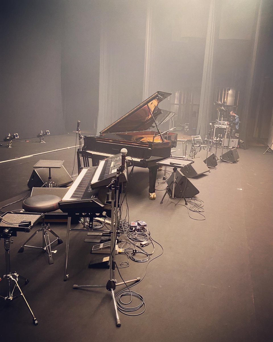 DRAGON_HEAD2012's tweet photo. 🎸楽器レンタル🎹
ありがとうございま��😌🙏
#楽器
#楽器レンタル
#機材レンタル
#RD2000
#JC120
#太田裕美
#新富文化会館
#コンサート
#改良
#改善
#改心
#精進 https://t.co/ZtFfX2N5c6