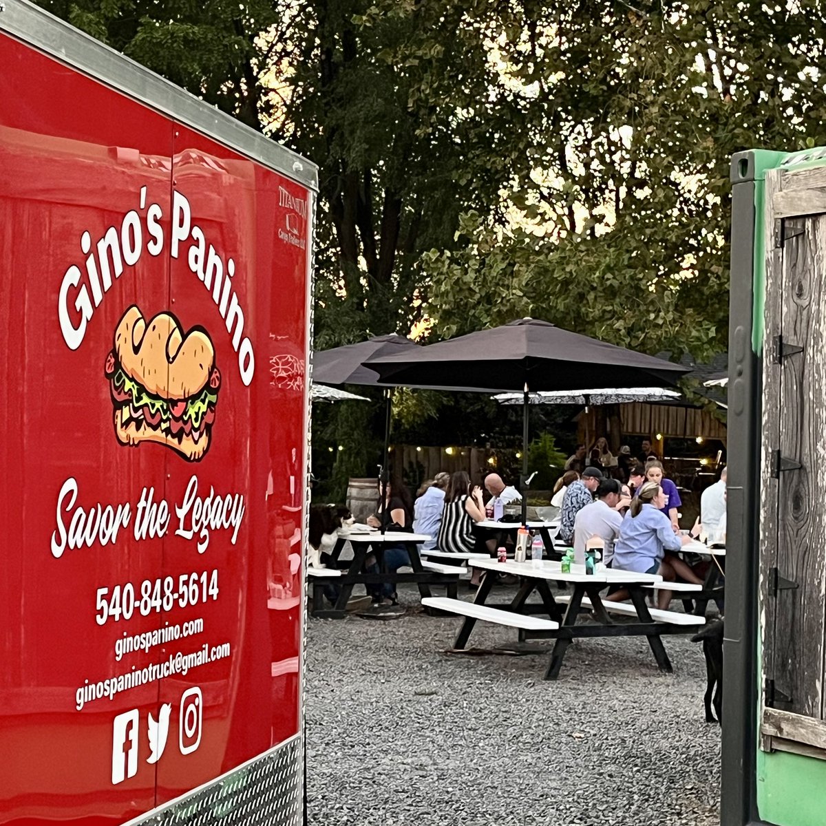 Gino's Panino tweet media