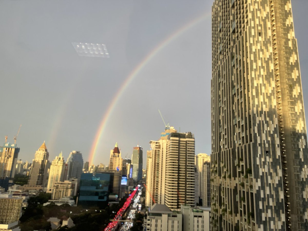 BOOM997's tweet photo. ฟ้าหลังฝนสวยงามเสมอ https://t.co/8IgzziiUYy