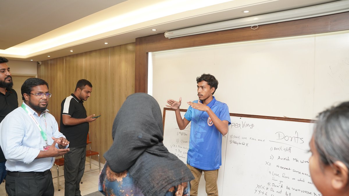 presidencyuniv's tweet image. 🎤🚀 Unlock Your Potential: &quot;Speaking Challenge&quot; Workshop on Mastering Public Speaking! 🗣️🌟

Office of the Student Affairs and Career Services hosted an empowering workshop - &quot;Speaking Challenge.&quot; 🎉📢 
 
🌎🎙️ #SpeakingChallenge #SkillsForSuccess #presidency #university