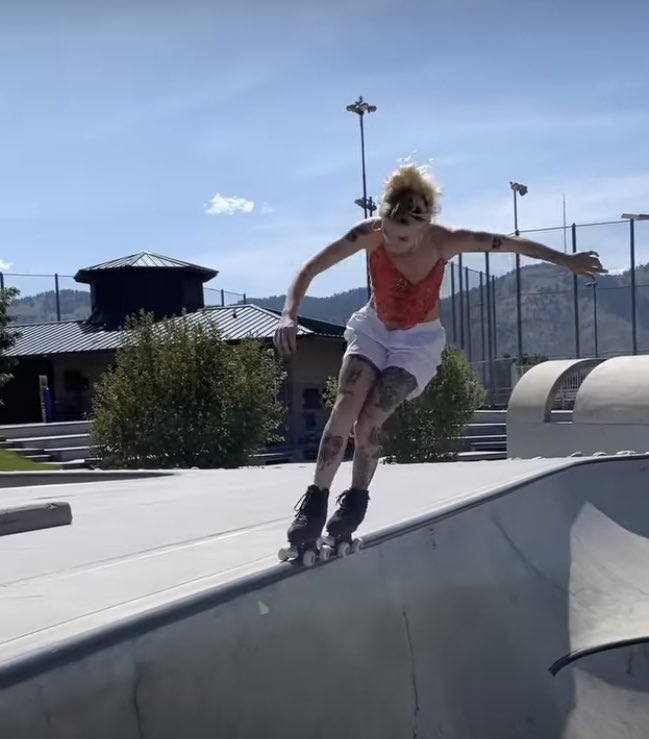 Takizawax_045's tweet image. 転んだら血まみれコース…

#クワッドスケート
#ローラースケート
#スケートパーク